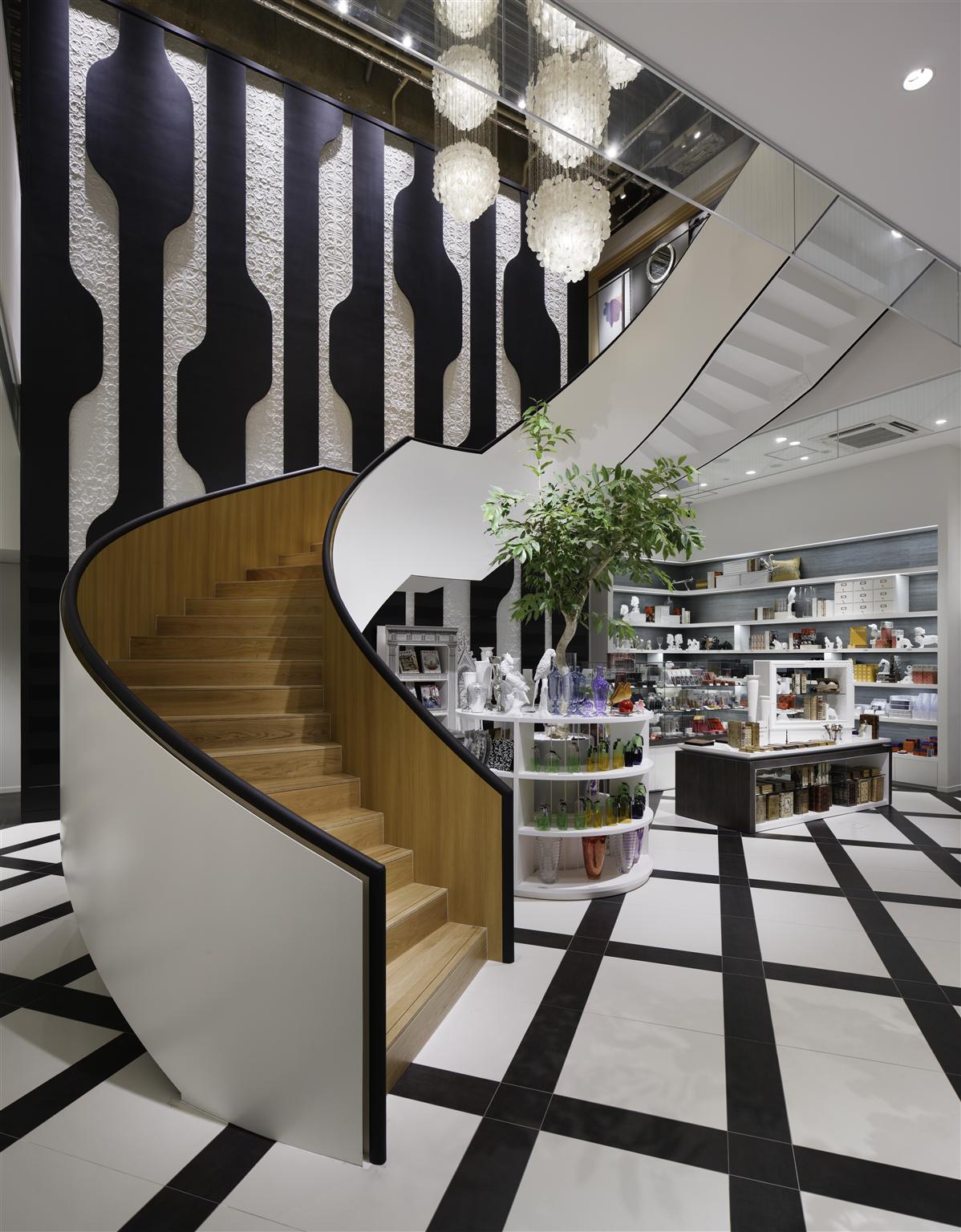 Lounge by Francfranc